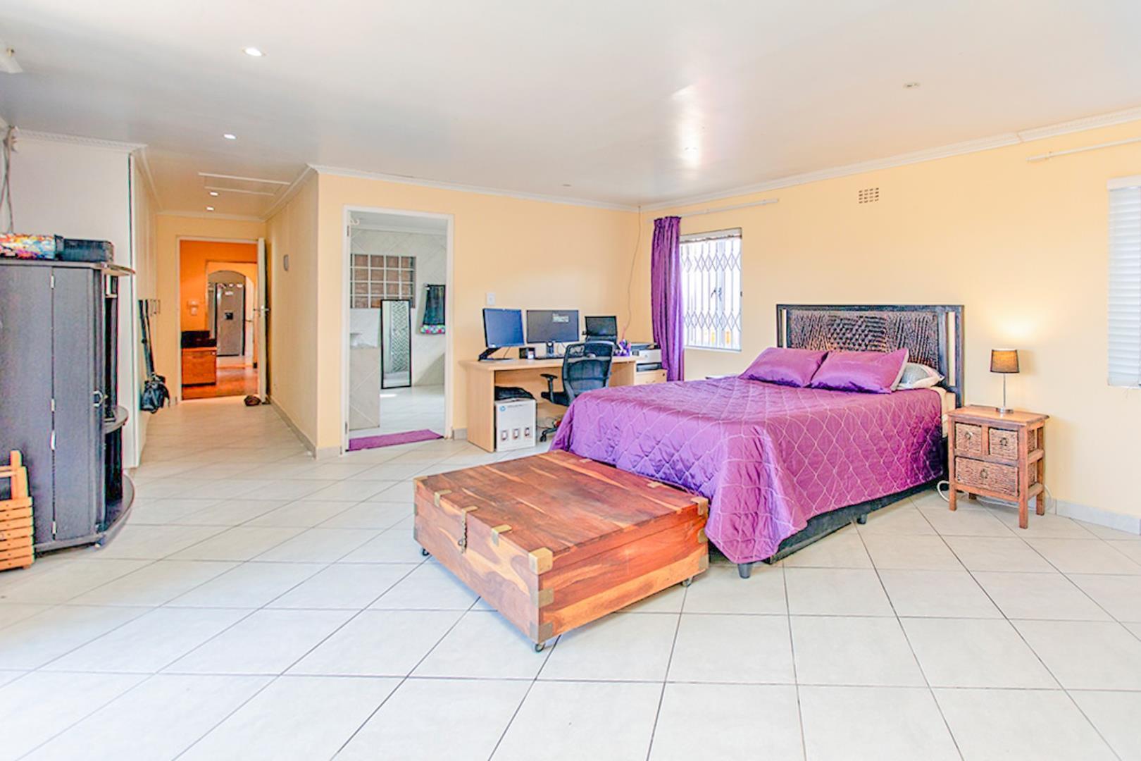 5 Bedroom Property for Sale in Bonnie Brae Western Cape